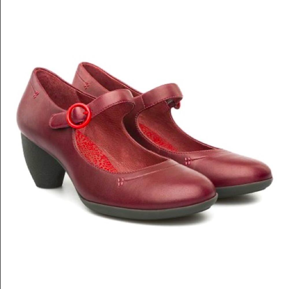 Camper women’s pump size 8